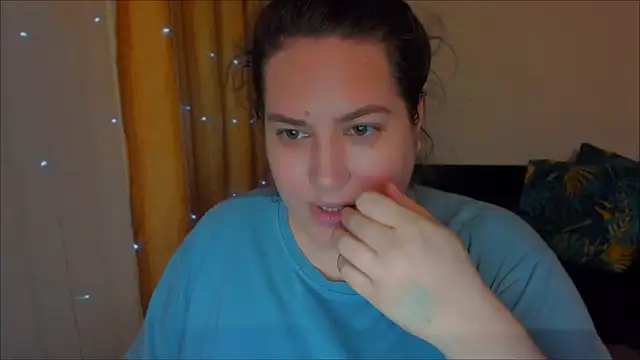 Snapshot of _madalexa_ chatting on January 24, 12:09 am  madalexa  online show from January 24, 12:09 am