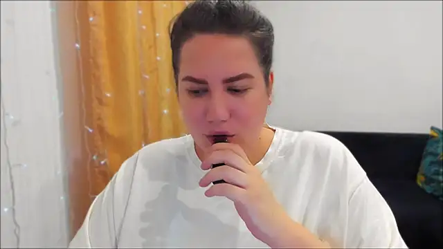  madalexa  online show from June 12, 9:01 pm