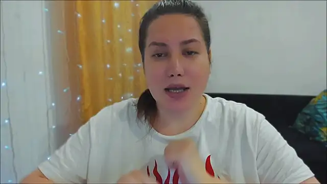 Snapshot of _madalexa_ chatting on October 27, 3:13 pm  madalexa  online show from October 27, 3:13 pm