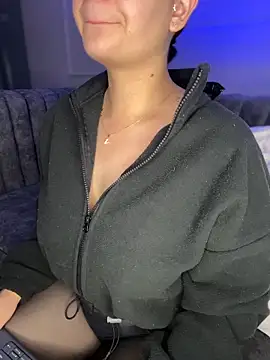 Snapshot of GabriellaFerrer chatting on October 31, 10:01 am GabriellaFerrer online show from October 31, 10:01 am