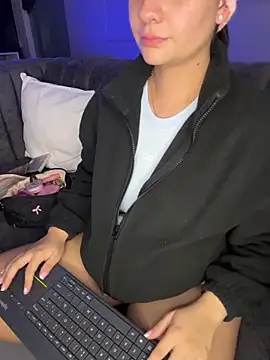 Snapshot of GabriellaFerrer chatting on December 3, 10:47 am GabriellaFerrer online show from December 3, 10:47 am