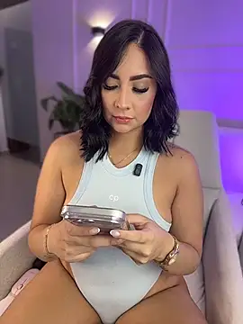 GabriellaFerrer online show from June 16, 8:09 pm