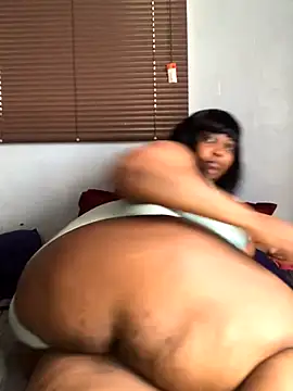 Snapshot of sotho_ssbbw chatting on November 30, 12:39 pm sotho ssbbw online show from November 30, 12:39 pm