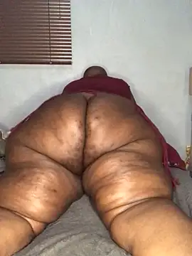 sotho ssbbw online show from May 28, 2:08 am