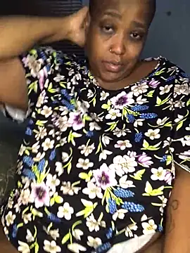 Snapshot of sotho_ssbbw chatting on June 21, 10:48 pm sotho ssbbw online show from June 21, 10:48 pm
