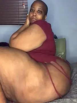 Snapshot of sotho_ssbbw chatting on June 17, 12:54 am sotho ssbbw online show from June 17, 12:54 am