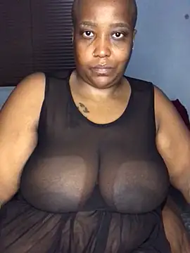 sotho ssbbw online show from May 25, 10:30 pm