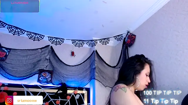 Snapshot of Moon_Water__ chatting on October 23, 12:04 pm Moon Water online show from October 23, 12:04 pm