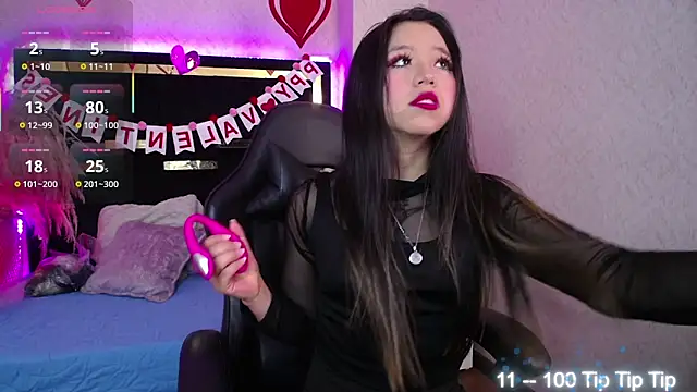 Snapshot of Moon_Water__ chatting on February 18, 11:39 am Moon Water online show from February 18, 11:39 am