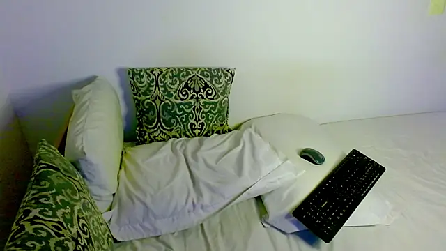 samanta r  online show from March 1, 5:13 pm