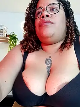 Snapshot of Dirty_sara17 chatting on March 2, 2:45 am Dirty sara17 online show from March 2, 2:45 am