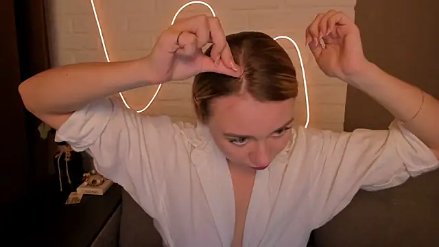 DanielaWisse online show from December 9, 8:23 pm