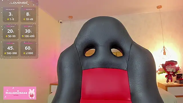 LARSONMIA online show from February 24, 12:39 pm