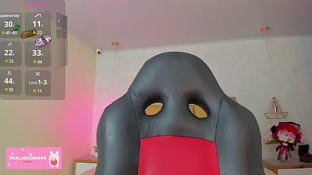 LARSONMIA online show from February 26, 12:27 pm