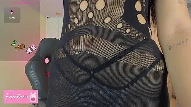 LARSONMIA online show from February 7, 11:40 am