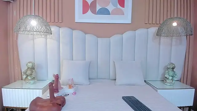 Sara Vanegas online show from March 4, 11:51 am