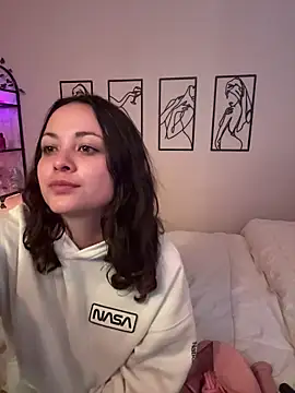 Megan Rodrigo online show from November 24, 7:47 pm