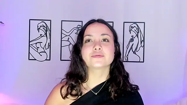 Megan Rodrigo online show from October 5, 7:04 pm