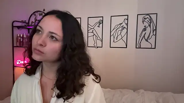 Megan Rodrigo online show from November 19, 7:14 pm