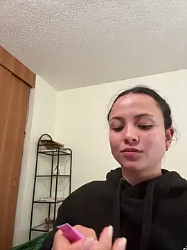 Megan Rodrigo online show from April 15, 7:58 pm