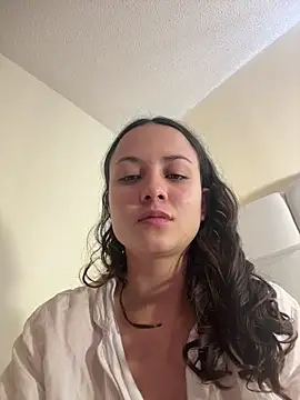 Megan Rodrigo online show from April 5, 4:02 pm