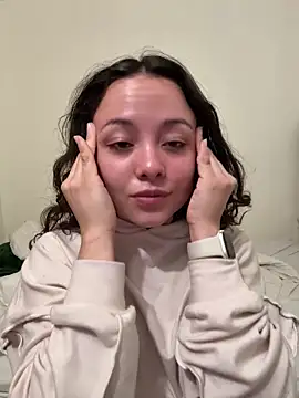 Megan Rodrigo online show from April 29, 1:37 pm