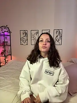 Megan Rodrigo online show from November 28, 5:46 pm