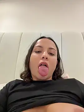 Megan Rodrigo online show from June 4, 2:38 am