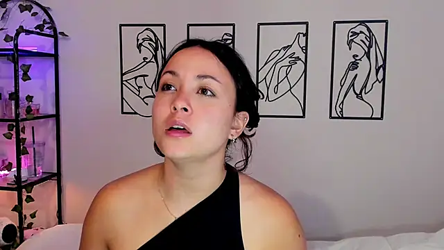 Megan Rodrigo online show from October 1, 7:51 pm