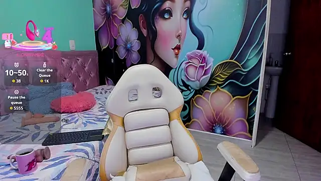 mia bigtits17 online show from October 4, 3:13 pm