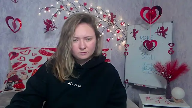 SallyVerda online show from February 12, 8:30 pm