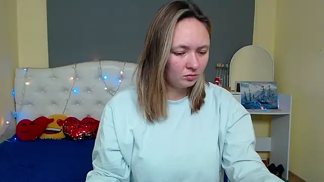 Snapshot of SallyVerda chatting on December 3, 6:51 pm SallyVerda online show from December 3, 6:51 pm