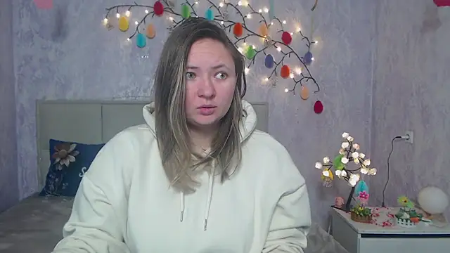 SallyVerda online show from April 11, 5:48 am