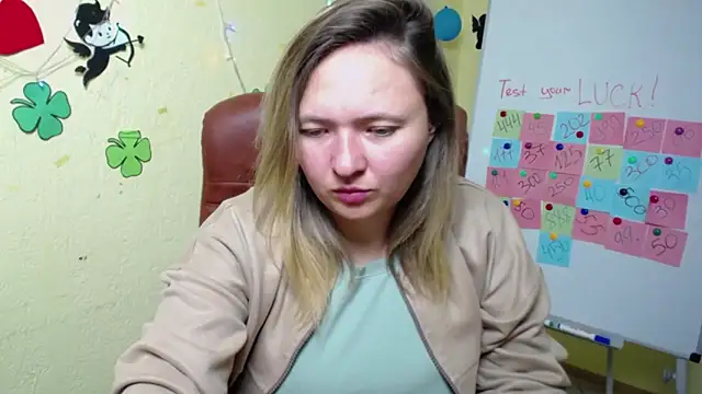 Snapshot of SallyVerda chatting on March 19, 6:23 pm SallyVerda online show from March 19, 6:23 pm