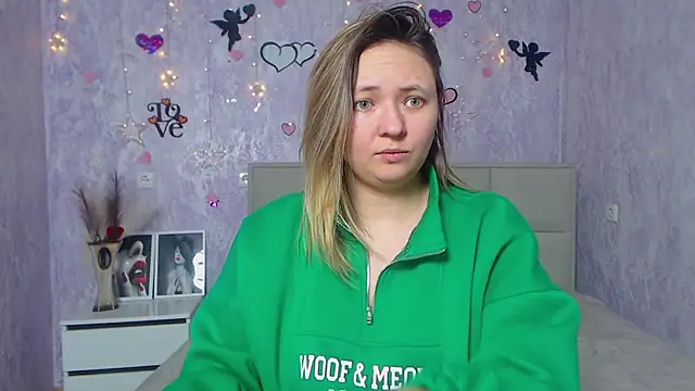 Snapshot of SallyVerda chatting on February 24, 6:47 pm SallyVerda online show from February 24, 6:47 pm