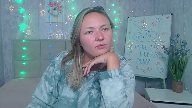 Snapshot of SallyVerda chatting on October 6, 6:08 pm SallyVerda online show from October 6, 6:08 pm