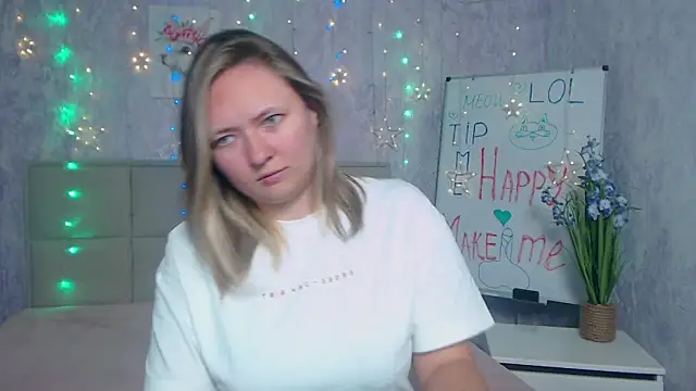 Snapshot of SallyVerda chatting on September 8, 5:45 pm SallyVerda online show from September 8, 5:45 pm