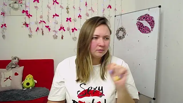 SallyVerda online show from April 5, 6:14 pm