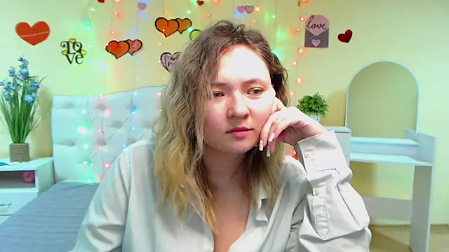 Snapshot of SallyVerda chatting on February 27, 9:36 pm SallyVerda online show from February 27, 9:36 pm