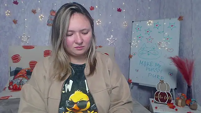 Snapshot of SallyVerda chatting on November 13, 7:29 pm SallyVerda online show from November 13, 7:29 pm