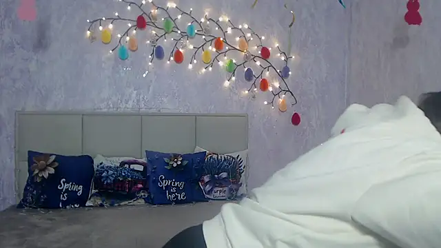 SallyVerda online show from April 10, 5:36 am