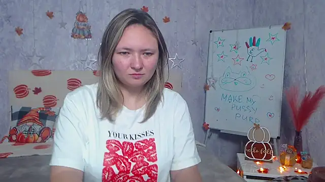 Snapshot of SallyVerda chatting on November 15, 6:23 pm SallyVerda online show from November 15, 6:23 pm