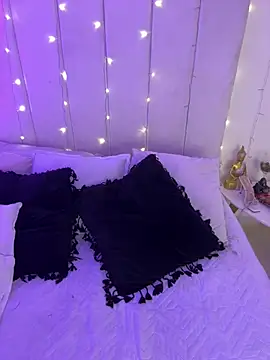 Amber Martins  online show from January 11, 12:39 am