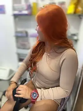 Snapshot of Amber_Martins_ chatting on November 5, 11:41 pm Amber Martins online show from November 5, 11:41 pm