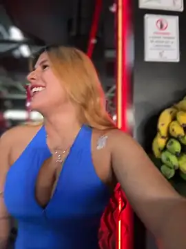 Snapshot of Amber_Martins_ chatting on October 5, 5:36 pm Amber Martins online show from October 5, 5:36 pm