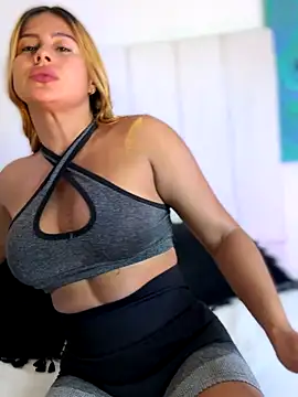 Snapshot of Amber_Martins_ chatting on October 4, 12:01 am Amber Martins online show from October 4, 12:01 am