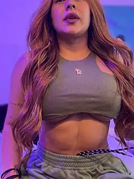 Amber Martins  online show from May 3, 8:45 pm
