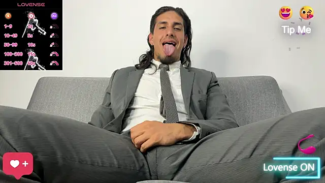 Tom blunt96 online show from October 2, 4:49 am