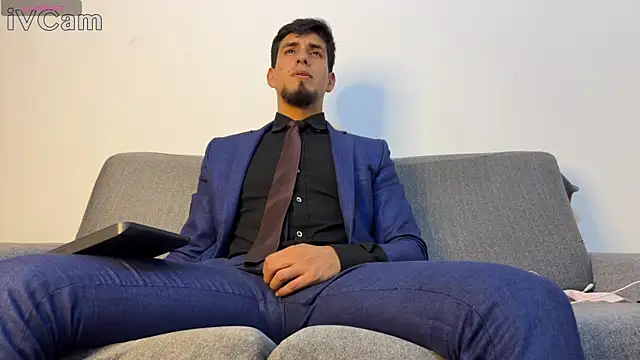 Tom blunt96 online show from April 14, 11:10 pm