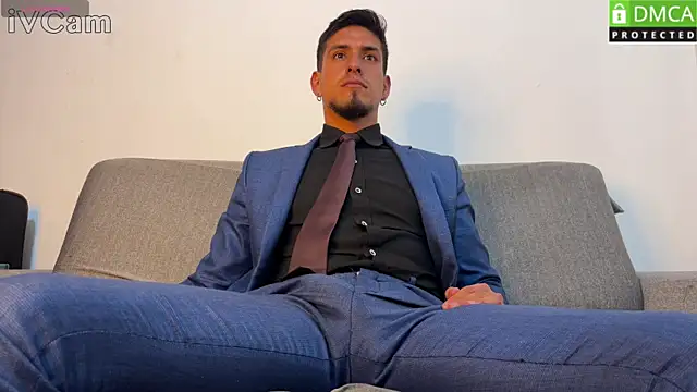 Tom blunt96 online show from May 27, 2:24 pm
